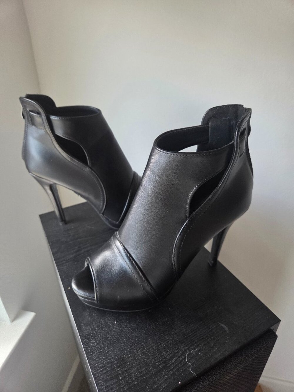 Stunning ankle boots
